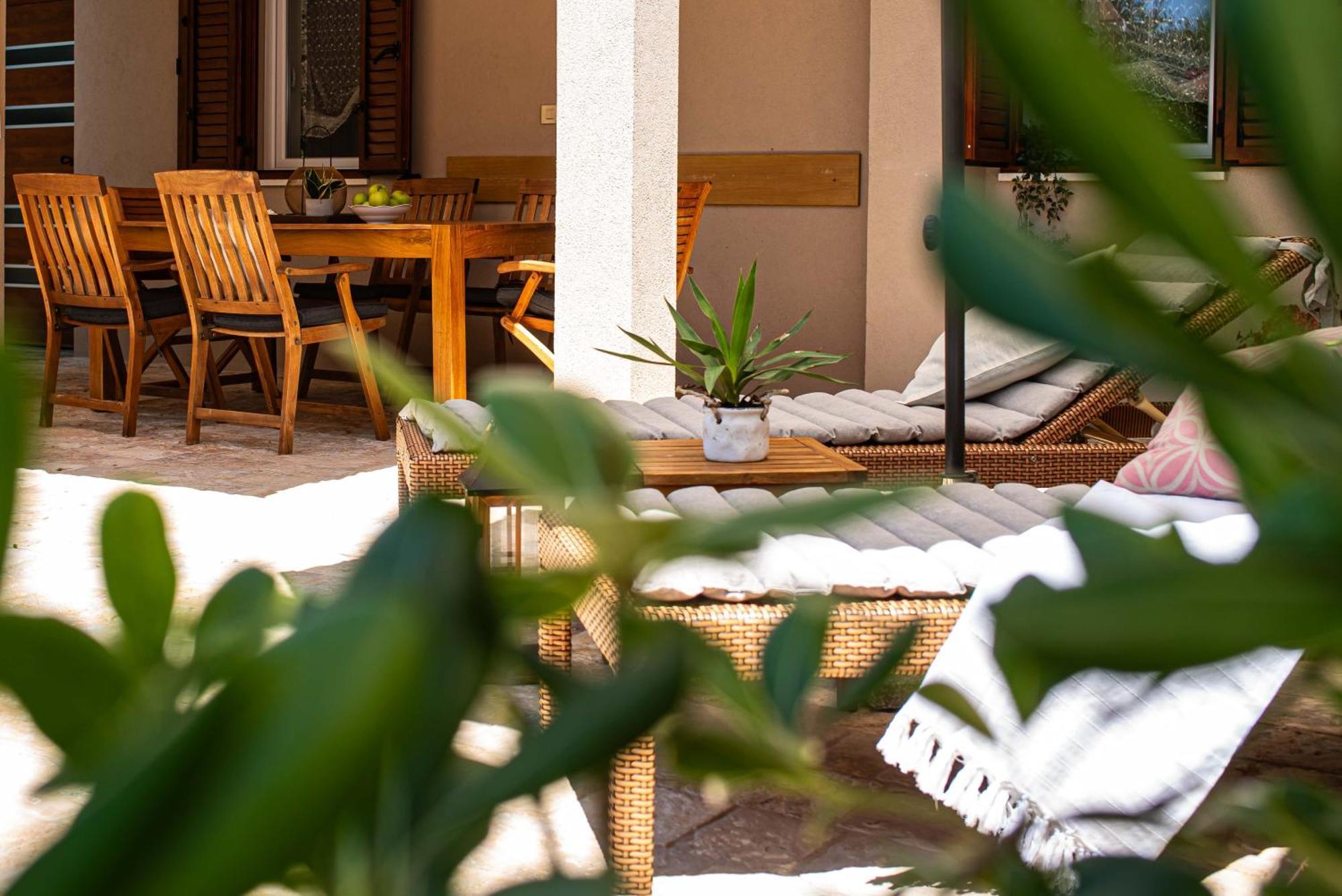 Holiday Home Lukica ปริฟลากา ภายนอก รูปภาพ